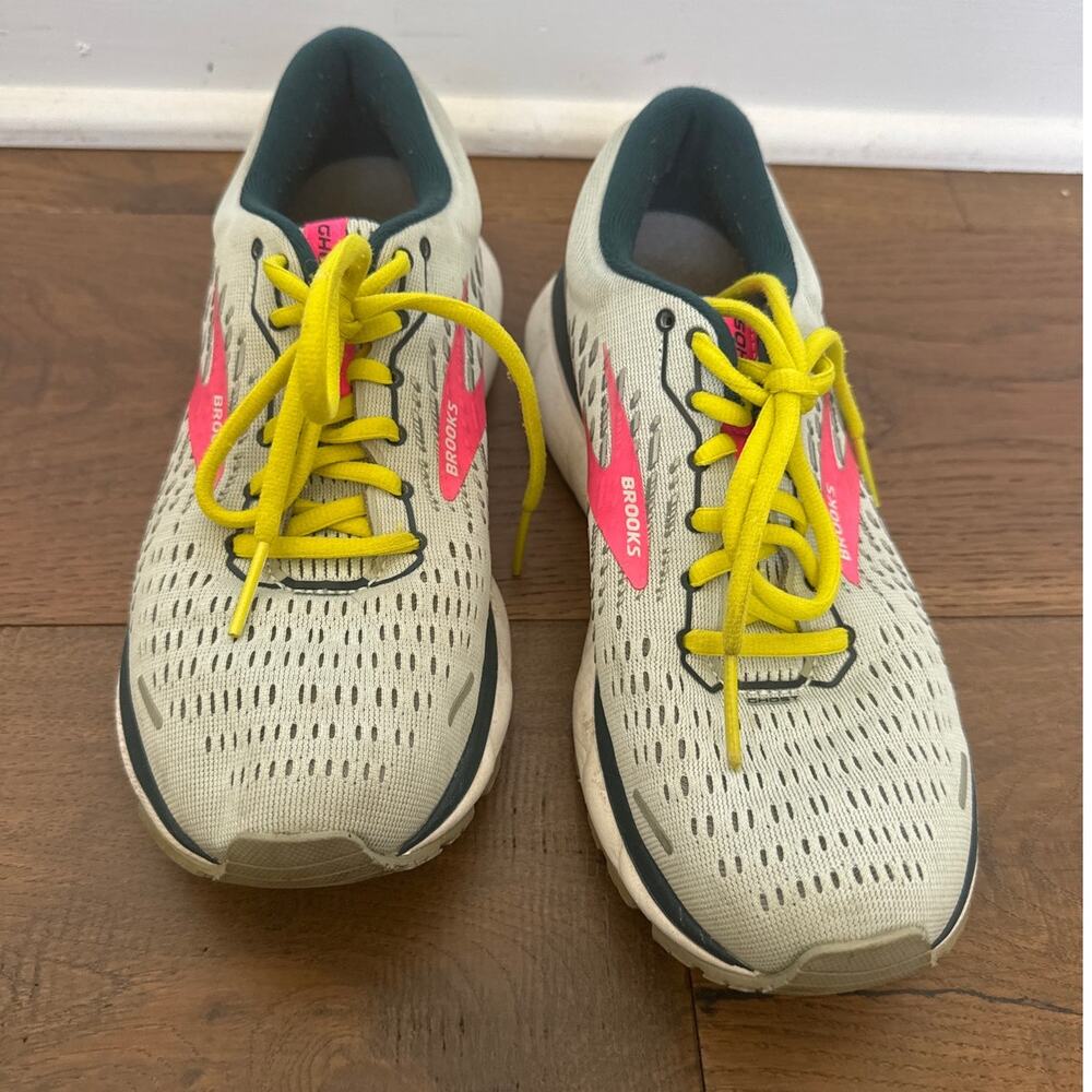Brooks Ghost 13 Neutral Running Shoes Women's Size 7.5 Gray Pink Neon Laces - Picture 2 of 7